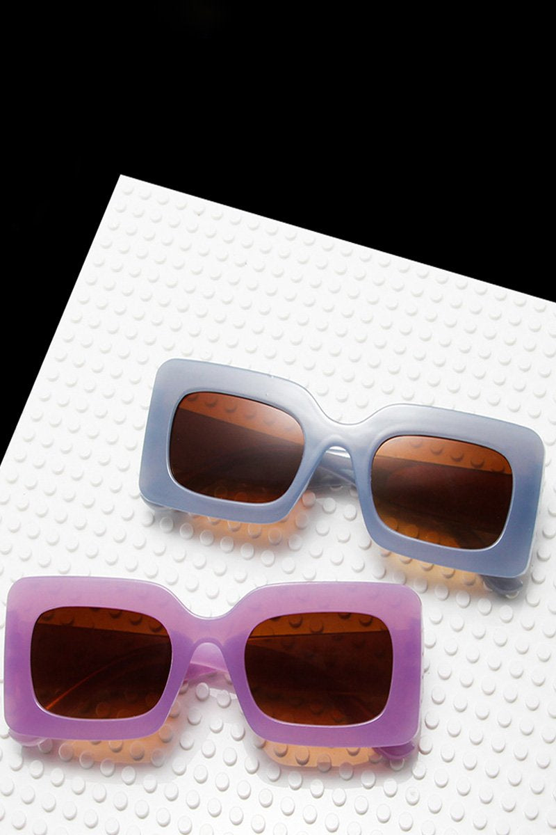 WIDE SQUARE FRAME FASHION SUNGLASSES