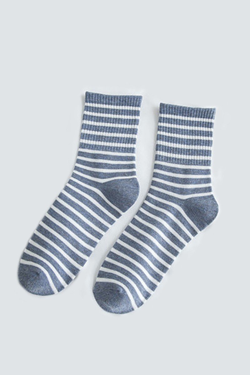 STRIPE PATTERN COZY COTTON ANKLE CREW SOCKS