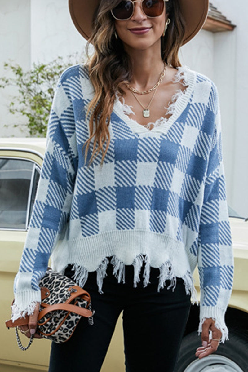 WOMEN PLAID PATTERN DISTRESSED CASUAL SWEATER